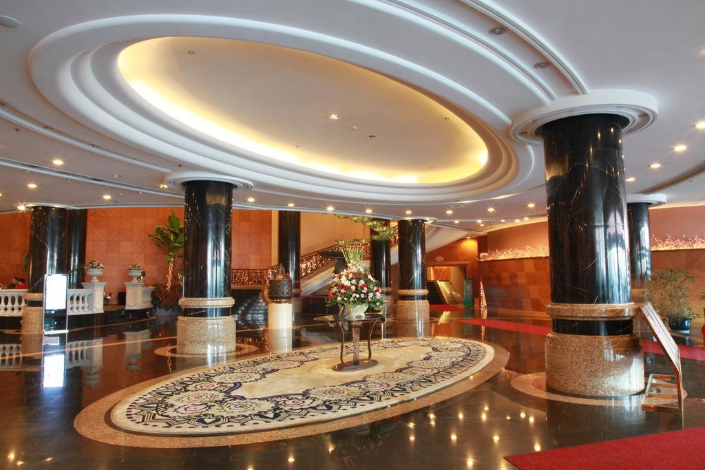 New Gloria Plaza Garden Hotel חרבין מראה חיצוני תמונה